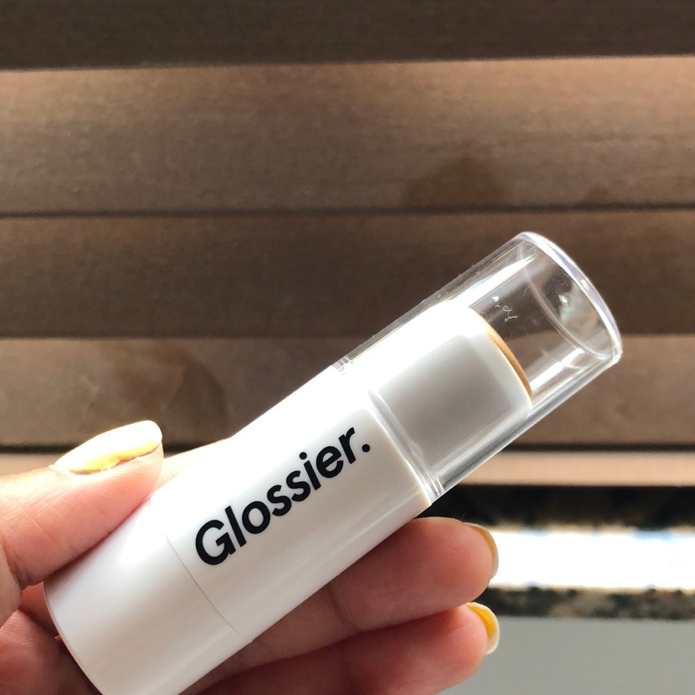 Glossier Haloscope in Topaz